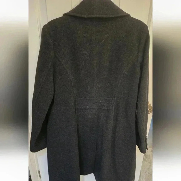 Anne Klein Seamed Walker Coat, size 8 - Picture 2 of 2